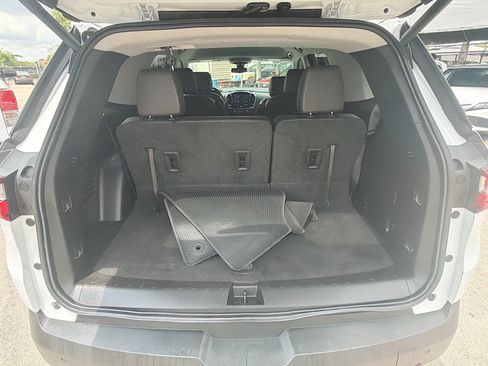 Used 2020 Chevrolet Traverse RS FWD image 24