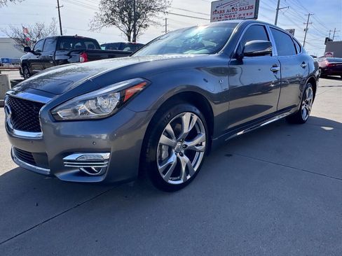 Used 2015 INFINITI Q70 L 3.7 w/ Deluxe Touring Package image 1