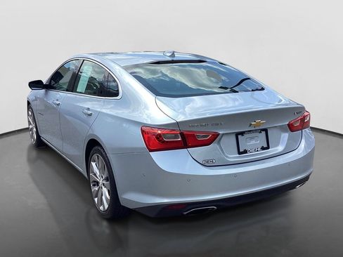 Used 2017 Chevrolet Malibu Premier w/ Premier Sun and Wheel Package FWD image 7