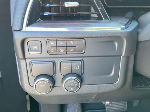 New 2026 Chevrolet Tahoe Premier image 11