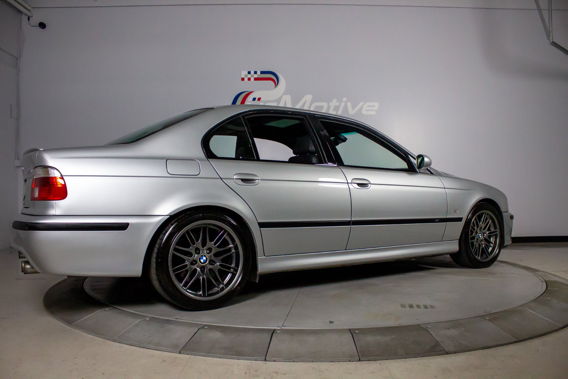 Used 2002 BMW M5 RWD image 11