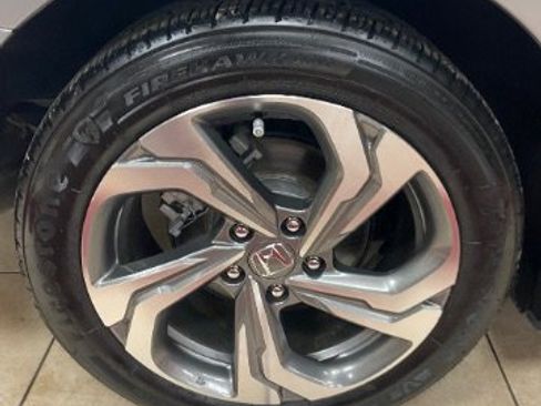 Used 2018 Honda Accord EX-L image 30