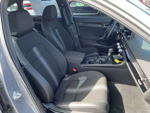 Used 2025 Honda Civic Sport image 26