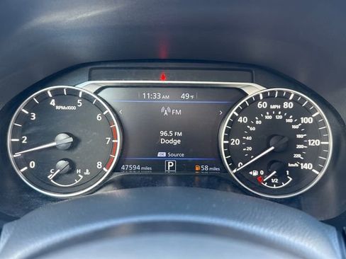 Used 2024 Nissan Altima 2.5 SV FWD image 17