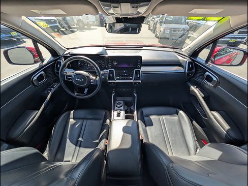 Used 2022 Kia Sorento S AWD/4WD image 13