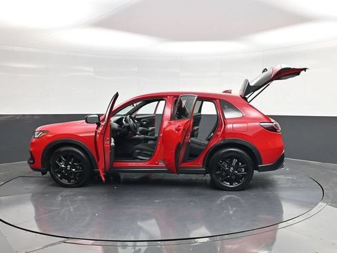 Used 2024 Honda HR-V Sport image 48