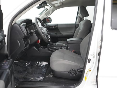 Used 2022 Toyota Tacoma SR AWD/4WD image 21