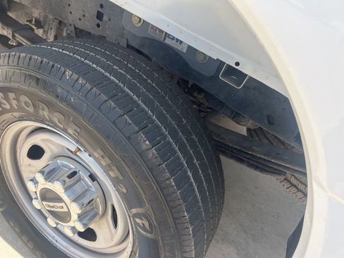 Used 2023 Ford F250 XL w/ FX4 Off-Road Package image 32