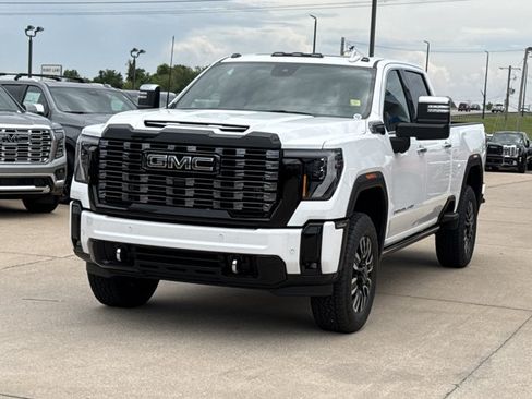 New 2026 GMC Sierra 2500 Denali Ultimate AWD/4WD image 12