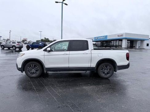 Used 2020 Honda Ridgeline Sport image 2