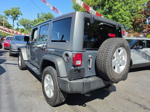 Used 2017 Jeep Wrangler Unlimited Sport w/ Quick Order Package 24S AWD/4WD image 2