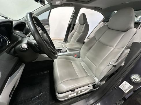 Used 2018 Acura TLX V6 image 16