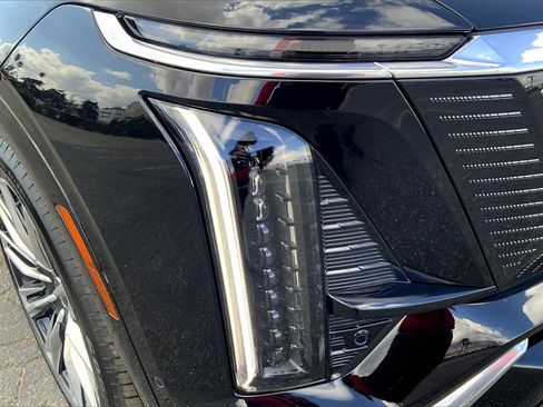 New 2026 Cadillac Vistiq Premium Luxury image 14