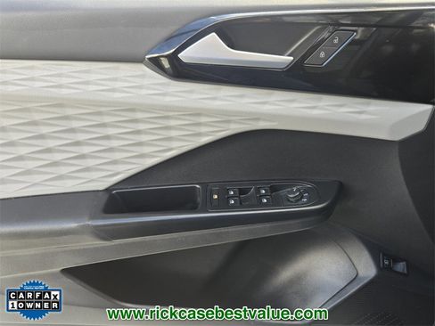 Used 2022 Volkswagen Taos S image 31