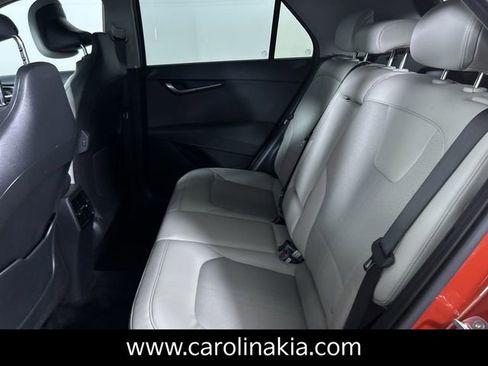 New 2023 Kia Niro EX Touring image 24