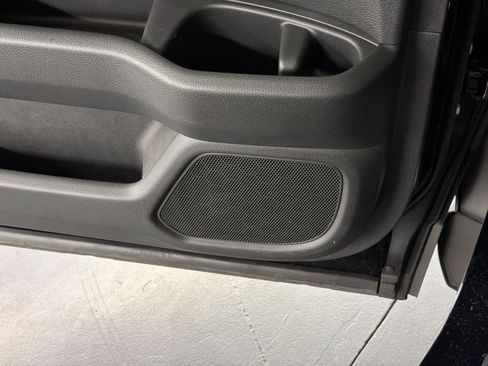 Certified 2025 Honda Pilot Touring image 28