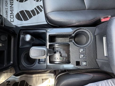 Used 2018 Toyota 4Runner TRD Pro AWD/4WD image 17