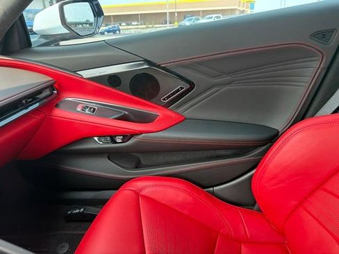 Used 2025 Chevrolet Corvette E-Ray w/ Stealth Interior Trim Package AWD/4WD image 31
