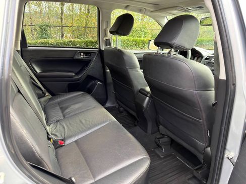 Used 2014 Subaru Forester 2.5i Limited AWD/4WD image 26