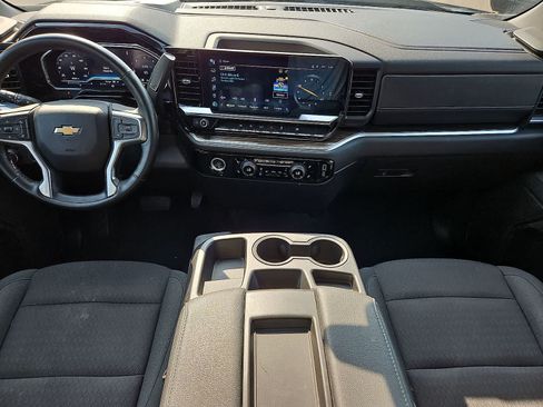 Used 2024 Chevrolet Silverado 1500 LT AWD/4WD image 11