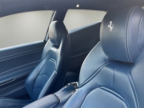 Used 2017 Ferrari GTC4Lusso image 13