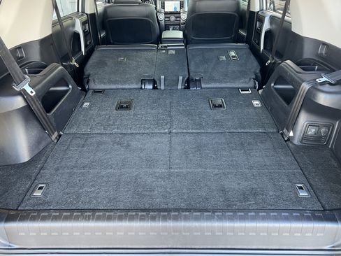 Used 2021 Toyota 4Runner SR5 Premium w/ Moonroof Package AWD/4WD image 22