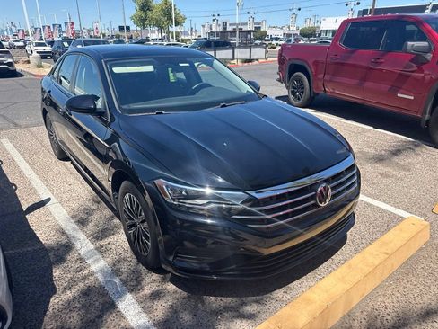 Used 2021 Volkswagen Jetta SE w/ SE Cold Weather Package FWD image 10