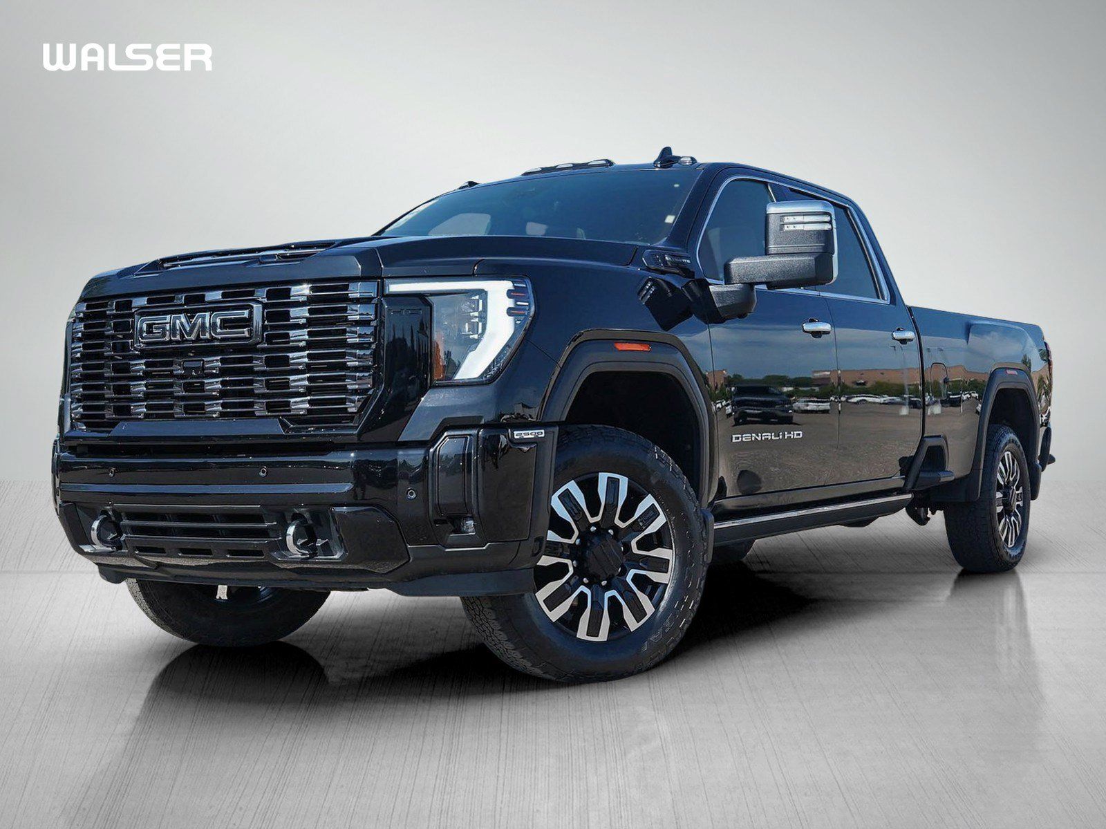 Used 2025 GMC Sierra 2500 Denali Ultimate AWD/4WD image 1