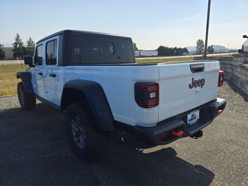 New 2025 Jeep Gladiator Mojave w/ Convenience Group image 6