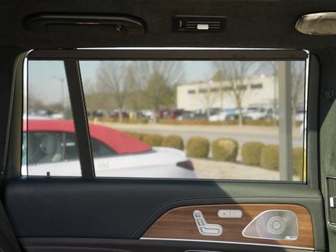 Certified 2023 Mercedes-Benz GLS 580 4MATIC image 43