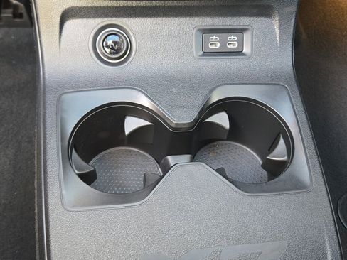 Used 2023 BMW X7 xDrive40i image 32