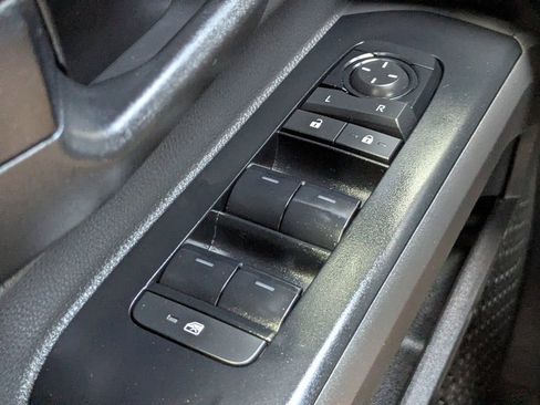 Certified 2025 Toyota Tacoma SR5 RWD image 22