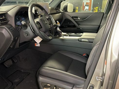 New 2026 Lexus LX 700h Luxury image 26