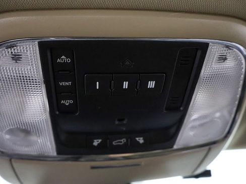 Used 2019 Jeep Grand Cherokee Limited AWD/4WD image 51