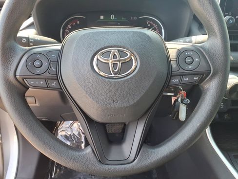 Certified 2023 Toyota RAV4 LE AWD/4WD image 11