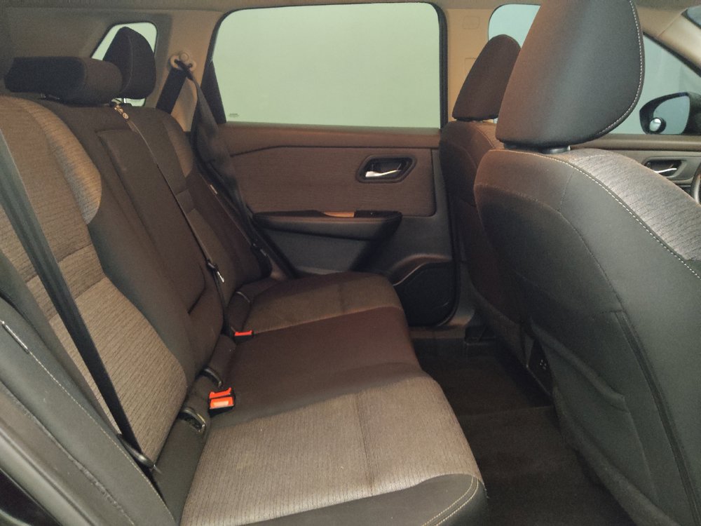 Used 2023 Nissan Rogue SV AWD/4WD image 19