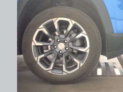 Used 2025 GMC Terrain Elevation w/ Elevation Premium Package image 15