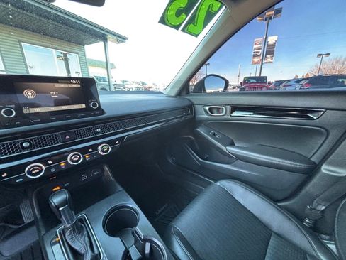 Used 2023 Honda Civic EX-L image 16