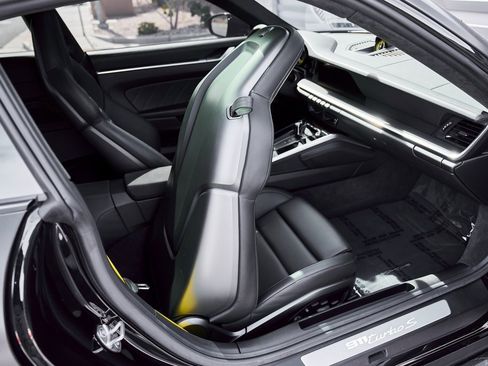 Used 2024 Porsche 911 Turbo S image 39