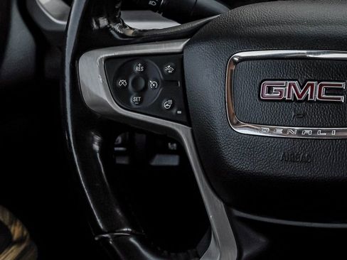 Used 2018 GMC Acadia Denali w/ Technology Package image 20