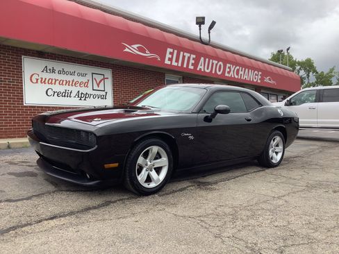 Used 2013 Dodge Challenger R/T Plus image 1