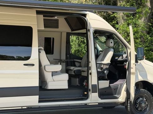 New 2025 Mercedes-Benz Sprinter 3500 image 21