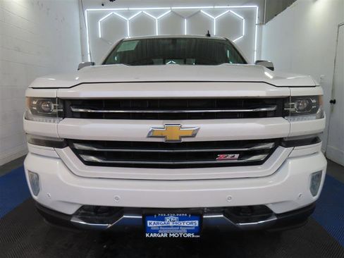 Used 2018 Chevrolet Silverado 1500 LTZ Z71 w/ LTZ Plus Package image 2