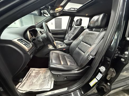 Used 2017 Jeep Grand Cherokee Limited image 9