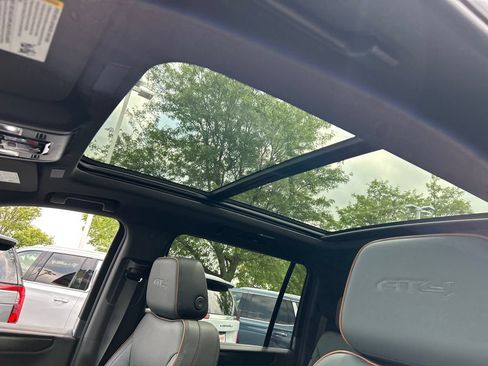 New 2026 GMC Yukon XL AT4 AWD/4WD image 29