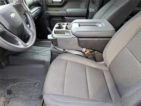 Used 2024 Chevrolet Silverado 1500 Custom image 22