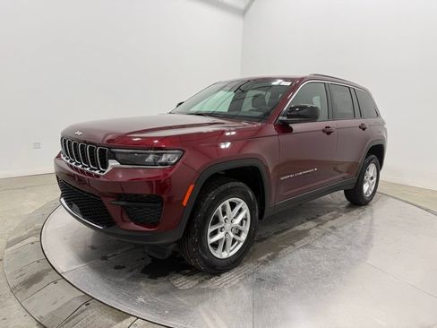 New 2026 Jeep Grand Cherokee Laredo AWD/4WD image 3