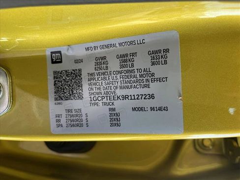 Used 2024 Chevrolet Colorado Trail Boss w/ Technology Package image 24