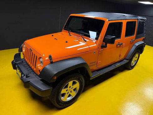 Used 2012 Jeep Wrangler Unlimited Sport AWD/4WD image 36