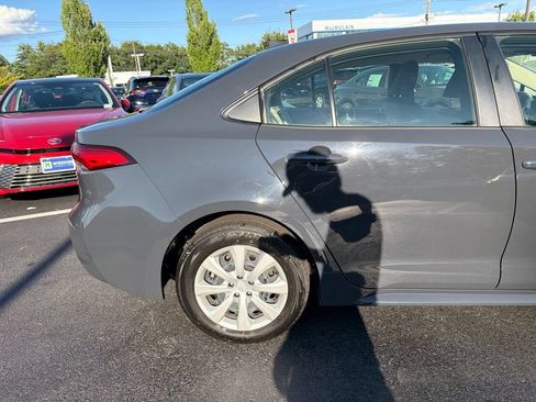 Certified 2024 Toyota Corolla LE FWD image 4